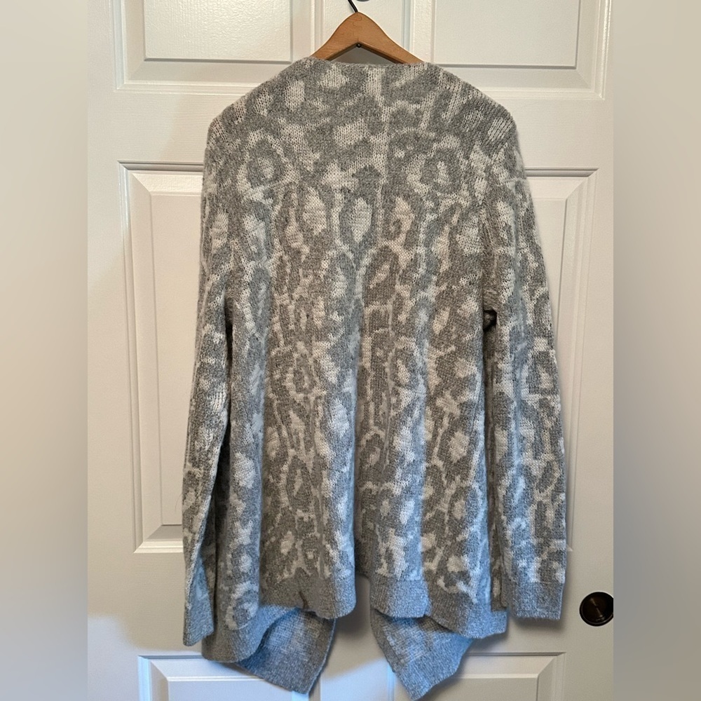 Bar III Grey Animal Print Drape Open Cardigan - Picture 3 of 6